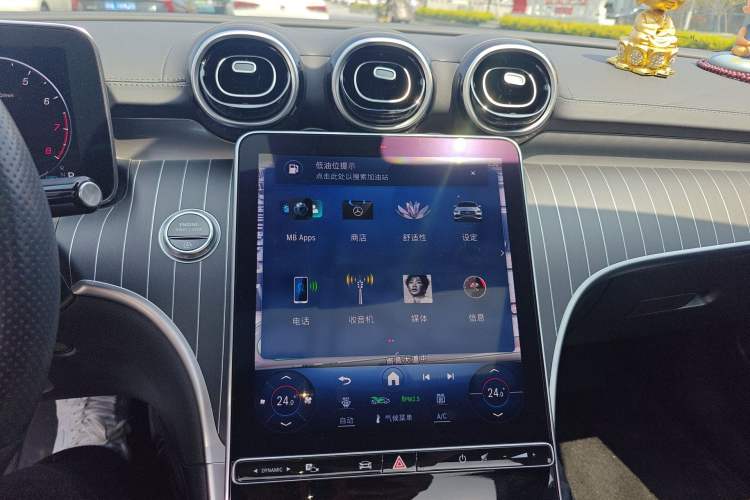 Used Mercedes-Benz C-Class 2022 Restyled C 200 L Sport Edition Audio And AC Panel