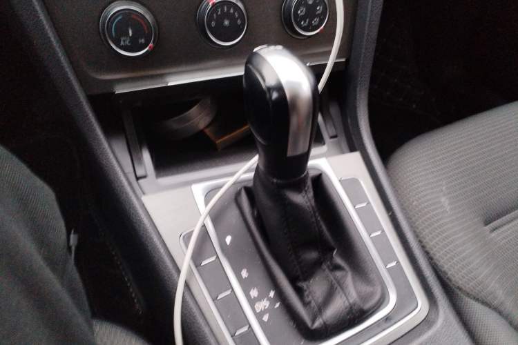 Used Volkswagen Golf 2015 1.4TSI Automatic Comfort Model
