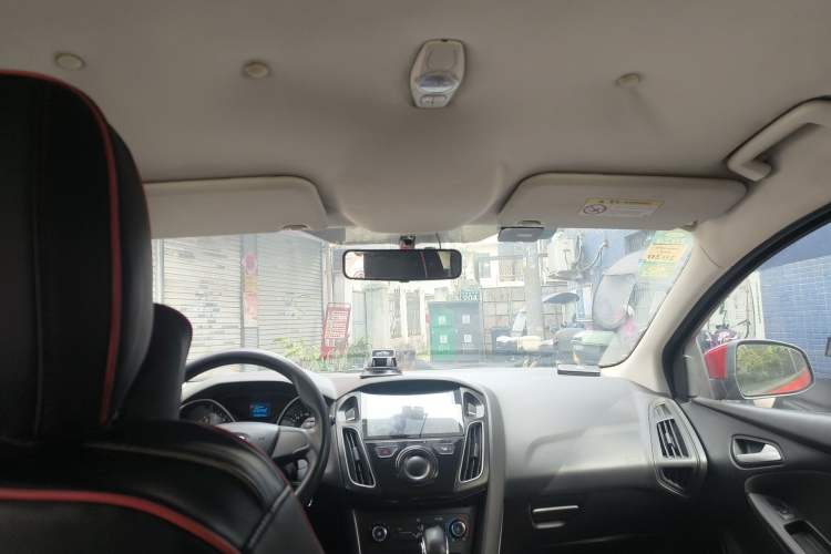 Used Ford Focus 2015 Hatchback 1.6L Automatic Comfort Model