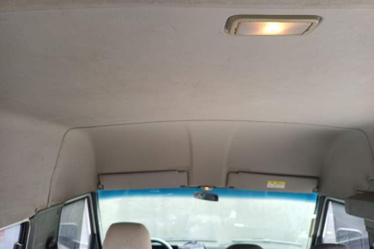 Used Iveco Daily 2017 2.5T A35 Passenger Van 5-7 Seats Model 47Z5 Headliner