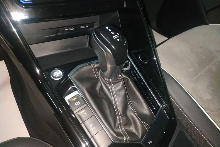 Used Volkswagen Tayron 2020 380TSI All-Wheel Drive R-Line Connected Version