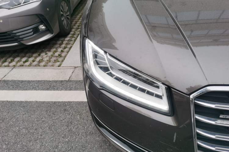 Used Audi A8 2014 A8L 45 TFSI quattro Comfort model
