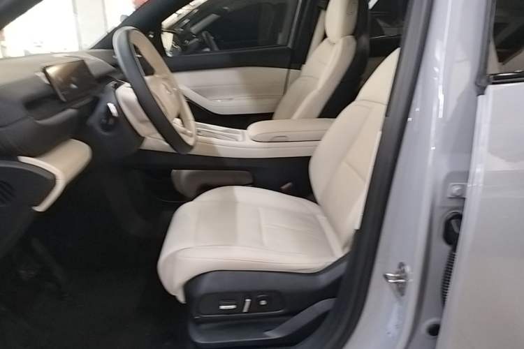 Used Nio ES6 2023 75 kWh
