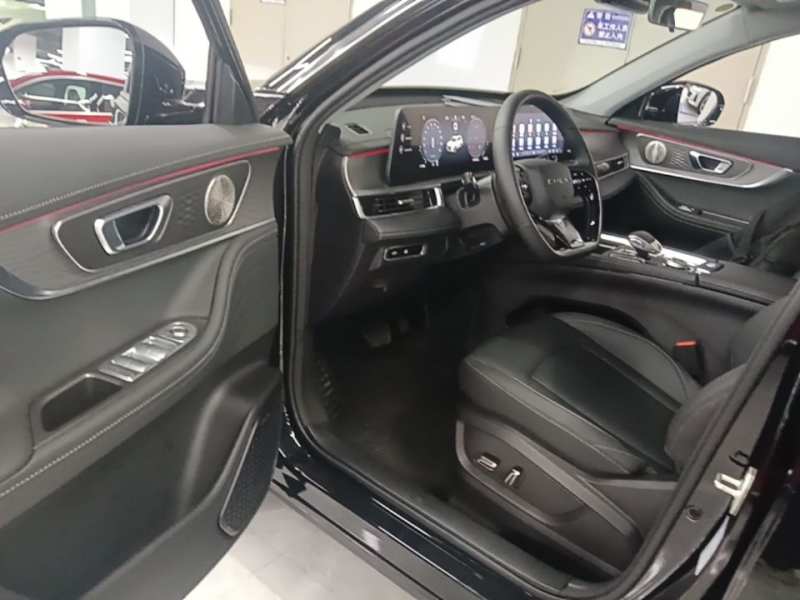 Used Chery Tiggo 8 PRO 2025 290T Two-Wheel-Drive Luxury Edition — 15