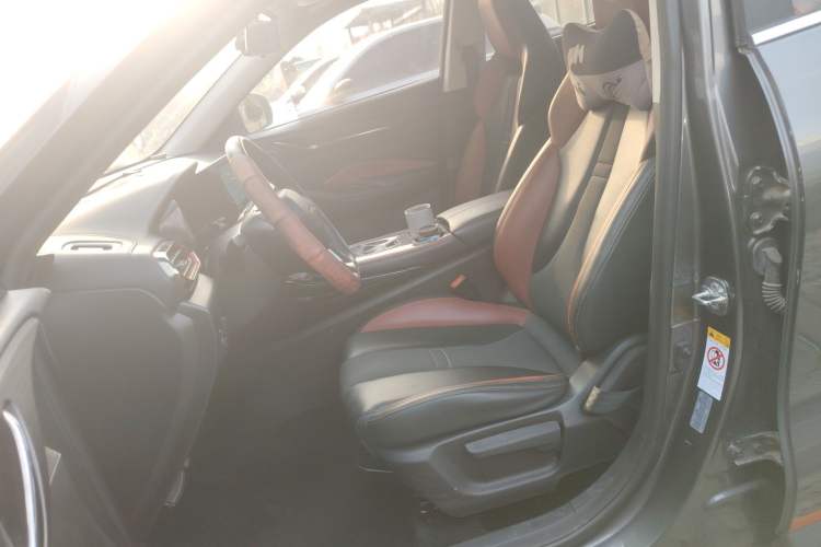 Used CHANGAN OSHAN X5 2021 Revised Version 1.5T DCT Luxury Edition Left Front Seat