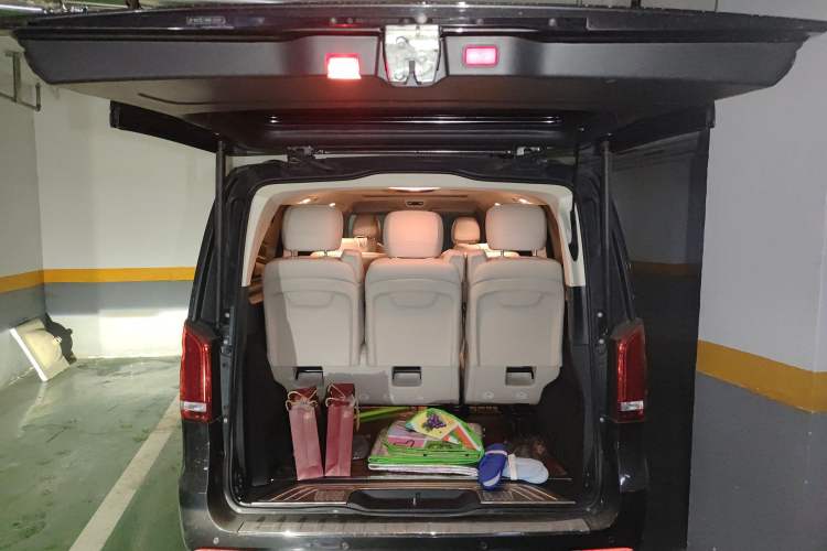 Used Mercedes-Benz V-Class 2021 V 260 L Long-wheelbase Luxury Edition