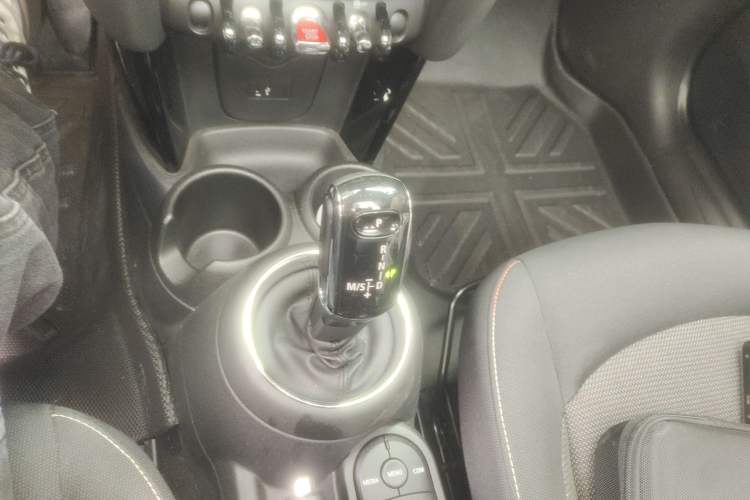 Used MINI 2019 1.5T ONE
