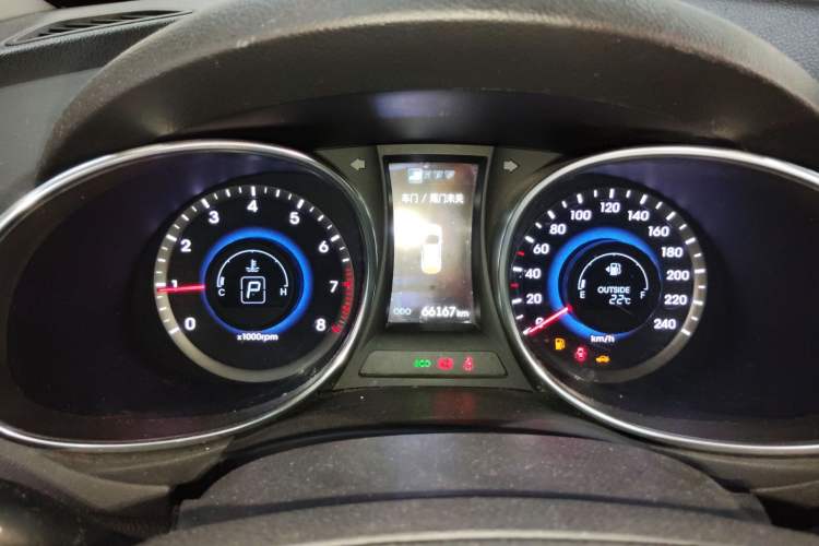 Used Hyundai Santa Fe 2013 2.4L Automatic 2WD Comfort Edition Instrument Cluster