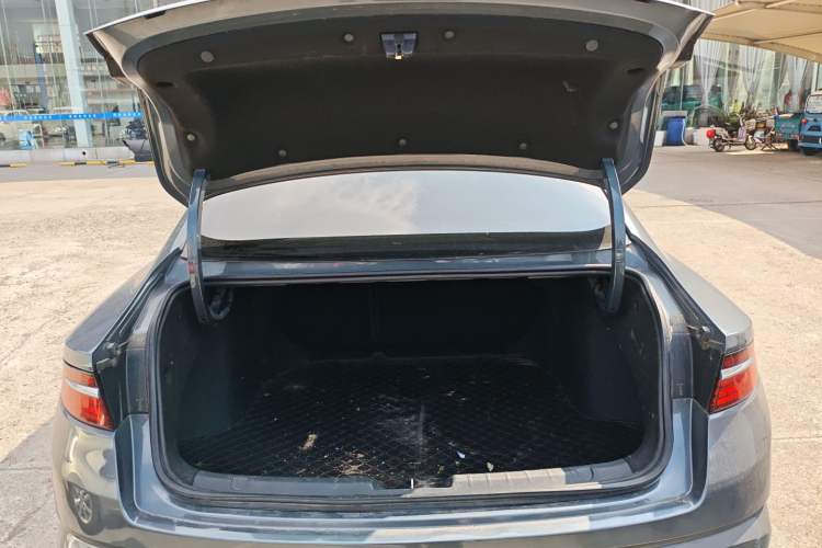 Used Geely Auto Preface 2023 2.0TD Prestige Version
