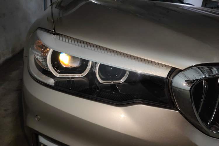 Used BMW 5 Series 2018 Facelifted 530Li xDrive Luxury Package