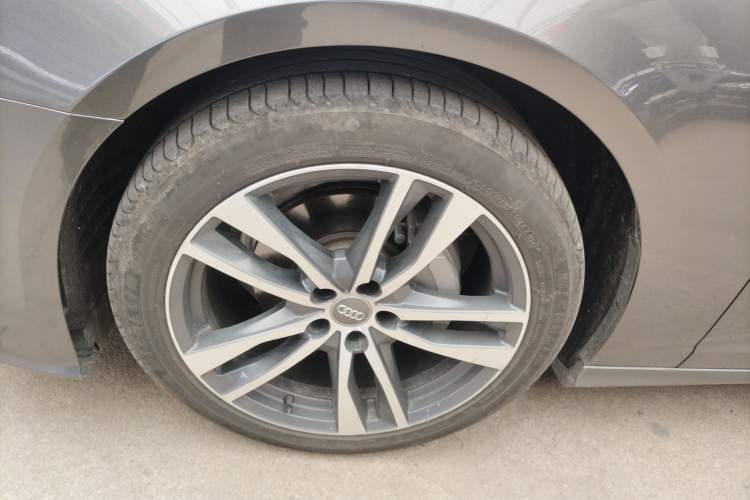 Used Audi A6L 2019 40 TFSI Luxury Dynamic Model
