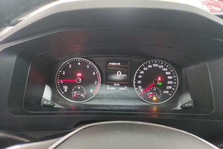 Used Volkswagen Caravelle 2018 2.0 TSI 4x4 Comfort Edition 7 Seats Instrument Cluster