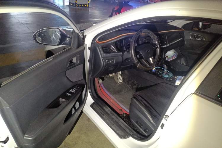 Used Hyundai Mistra 2017 1.6T Automatic Flagship Model TOP China V Emission Standard Driver Seat