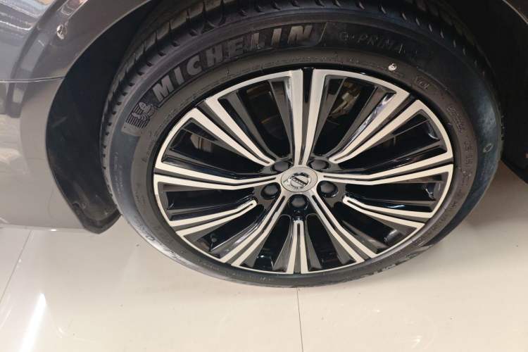 Used Volvo S90 2022 B5 Zhiyi Luxury Edition