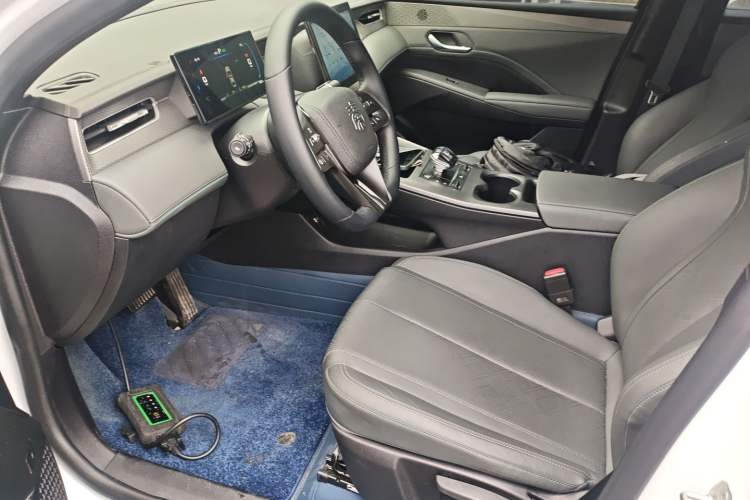 Used BYD Qin PLUS 2025 DM-i Smart Drive 55KM Leading Model Left Front Seat