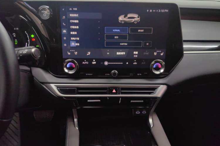 Used Lexus RX New Energy 2023 450h+ Four-Wheel Drive Enjoyment Edition Audio And AC Panel