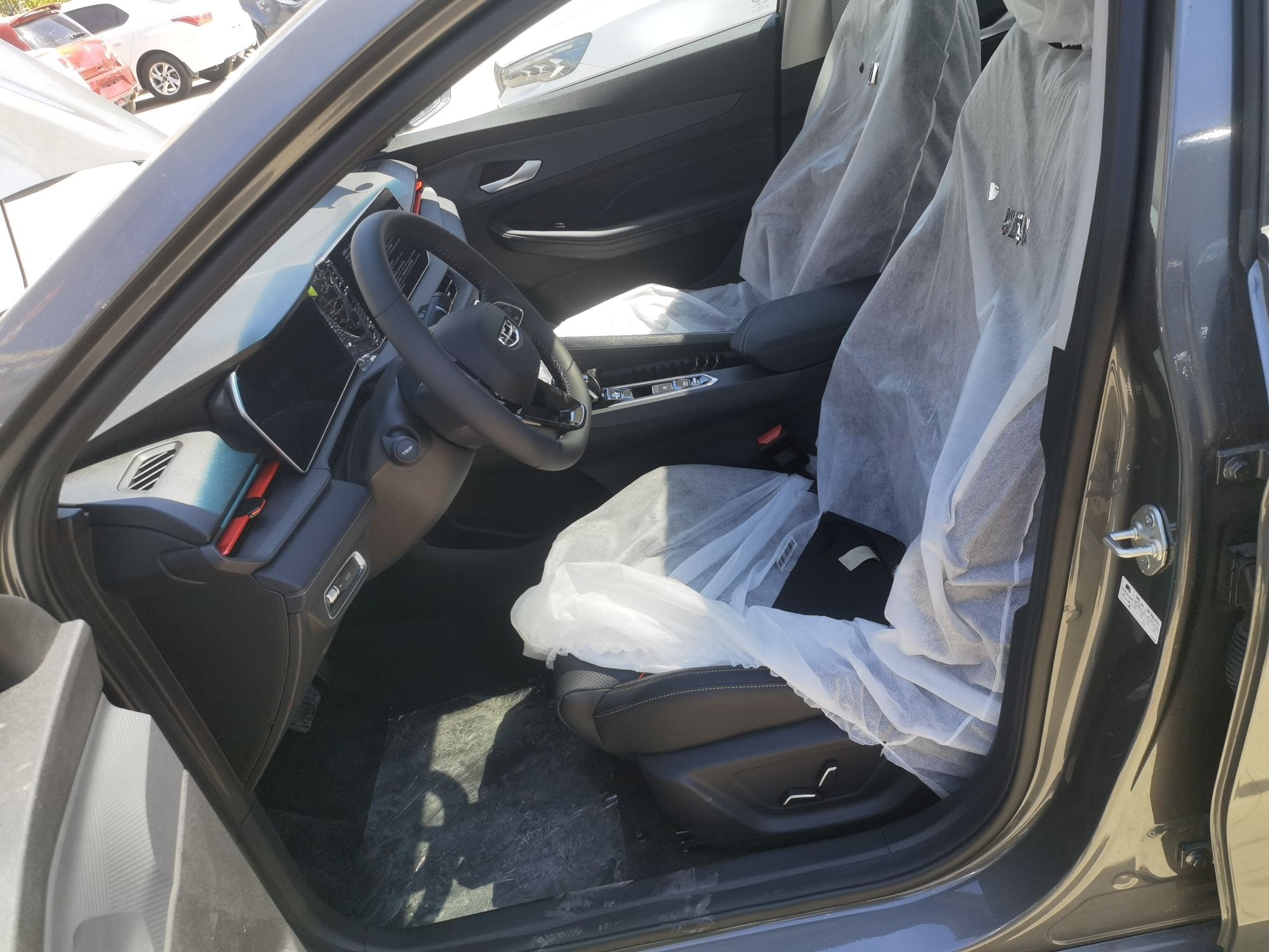 Переднее сиденье в автомобиле