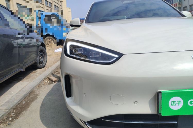 Used Hima AITO M5 2025 All-Electric Ultra Rear-Wheel-Drive Version Right Front Headlight