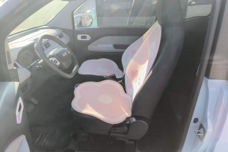 Used Chery QQ Ice Cream 2022 170km Sundae Phosphate Lithium-Ion
