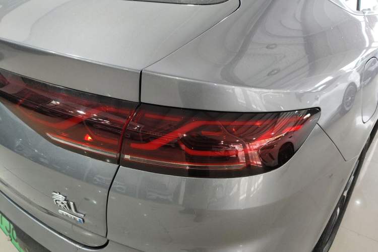 Used BYD Qin L 2025 DM-i Smart Drive 120KM Superior Model
