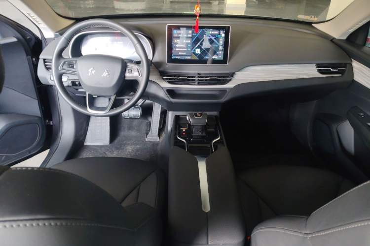 Used Hongqi E-QM5 2024 610 km PLUS