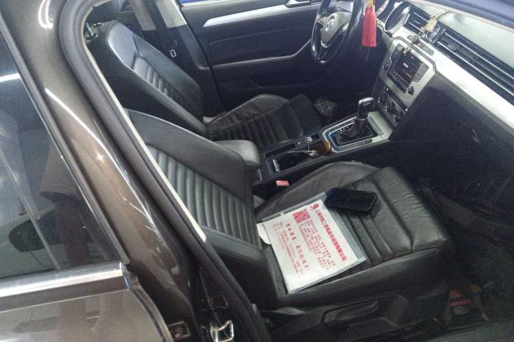 Used Volkswagen Variant 2017 380TSI Two-Wheel Drive Comfort Edition