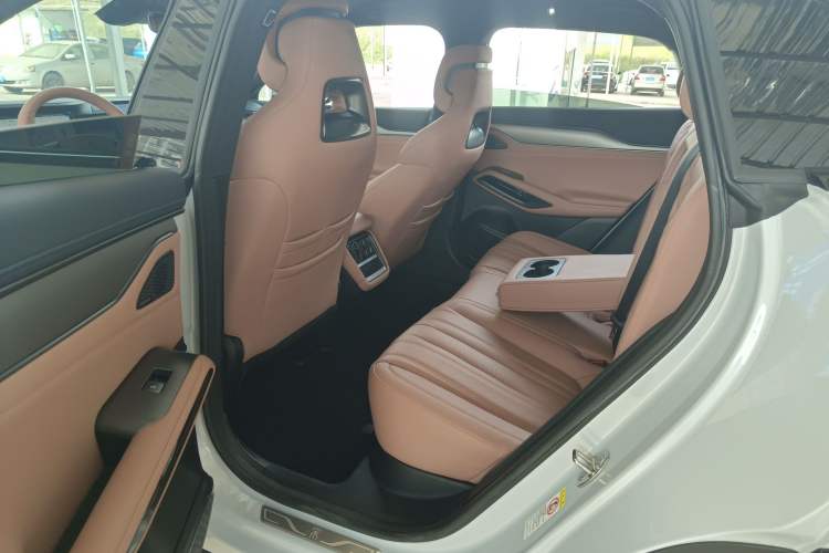 Used BYD Song L EV 2025 Intelligent Driving Version 662 km LiDAR Excellence Edition Left Rear Seat