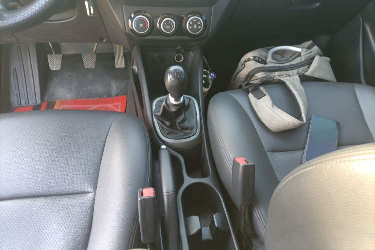 Used Kia K2 2015 Sedan 1.4L MT GLS