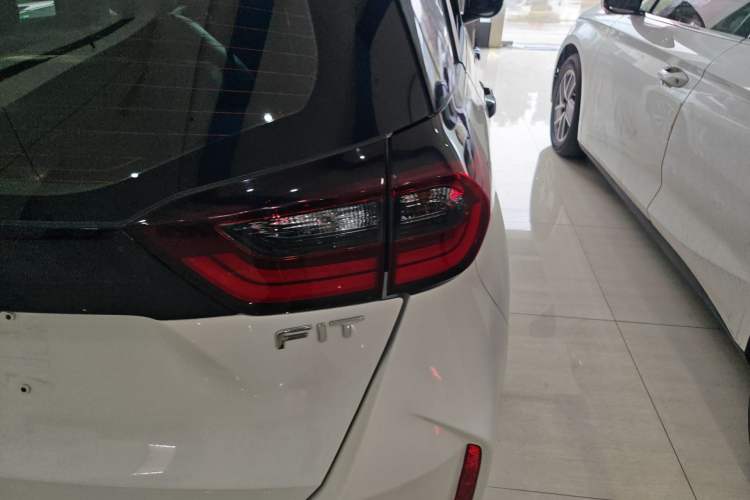 Used Honda Fit 2021 1.5L CVT Trendy Edition Right Rear Taillight
