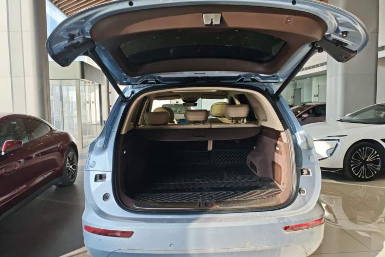 Used Hima AITO M7 2024 1.5T Intelligent Driving 4WD Max Edition 5 Seats
