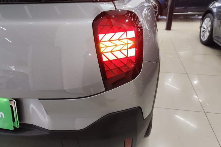 Used MINI Electric ACEMAN 2024 E Classic Edition Right Rear Taillight