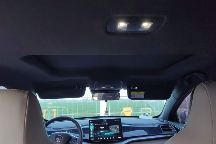 Used BYD Qin PLUS 2021 DM-i 120KM Flagship Model
