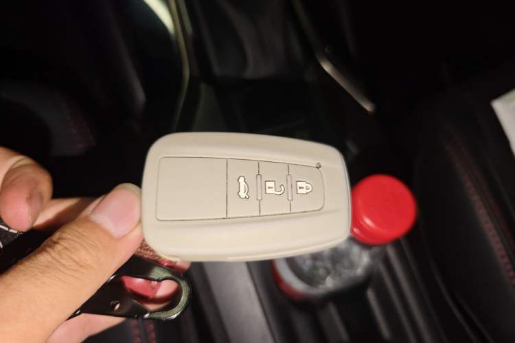 Used Toyota Levin 2022 Dual-Motor 1.8H E-CVT Sport Edition Vehicle Key