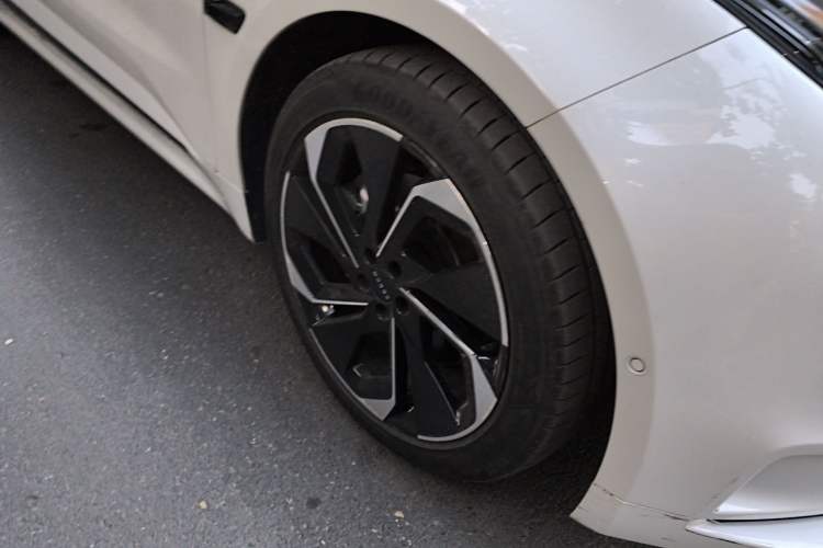 Used Zeekr 001 2022 Long-Range Dual-Motor WE Edition