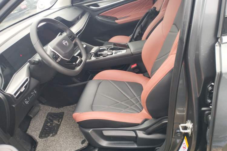 Used CHANGAN Eado 2023 Changan Edition PLUS Blue Whale NE 1.4T GDI DCT Prestige Version