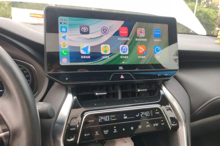 Used Toyota Venza 2023 2.5L Smart Electric Hybrid Dual-Drive Prestige Version Audio And AC Panel