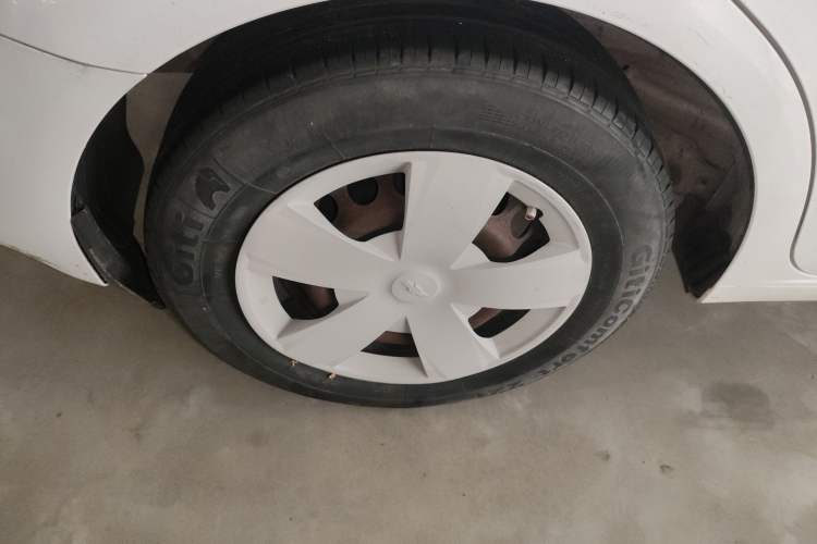 Used Chevrolet Aveo Sonic 2011 Sedan 1.4L MT SL