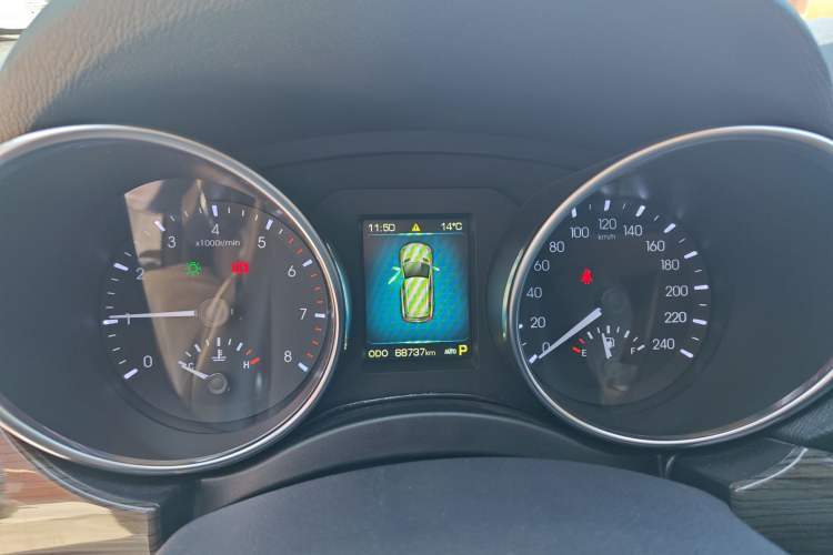 Used Haval H9 2016 2.0T Four-Wheel Drive Luxury Version 5 Seats