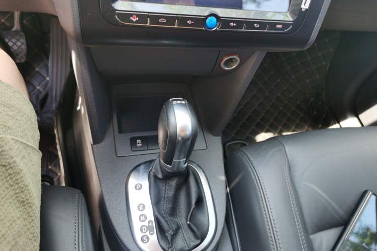 Used Volkswagen Touran 2015 1.4T DSG Comfort Edition 5 Seats