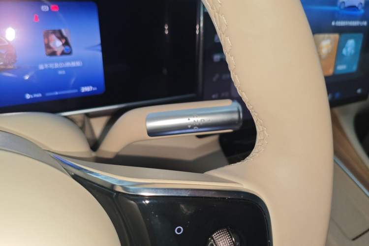 Used Hima AITO M7 2026 Model Range-Extending Max All-Wheel Drive 5-Seater Version Gear Lever