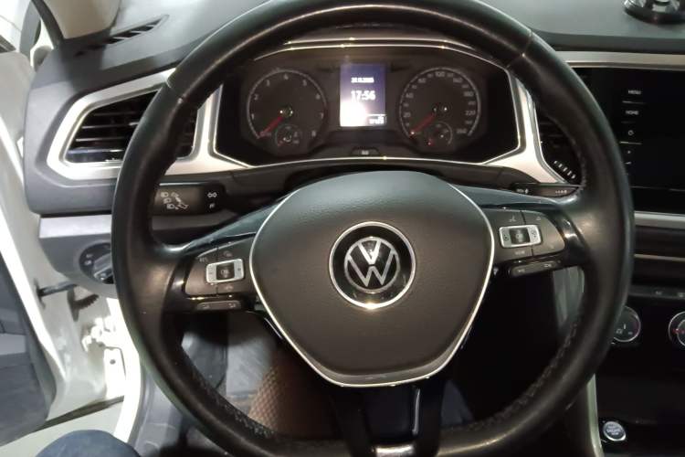 Used Volkswagen T-ROC 2022 280TSI DSG Two-Wheel Drive Elite PLUS