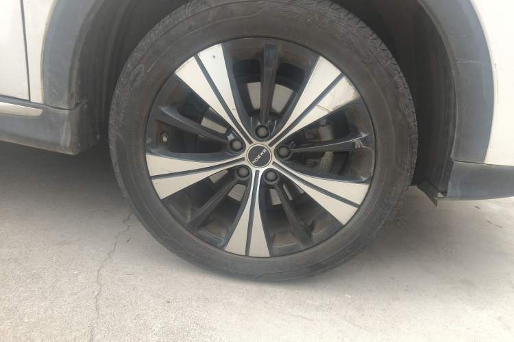 Used Roewe RX5 2020 PLUS 300TGI Automatic Ali National Style Luxury Edition
