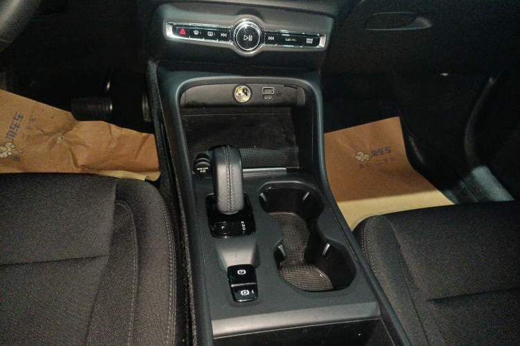 Used Volvo XC40 2021 T4 4x4 SmartDrive Fashion Edition