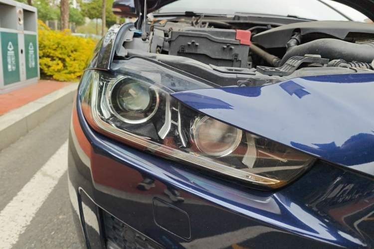 Used Jaguar XE 2017 2.0T 200 PS R-Sport