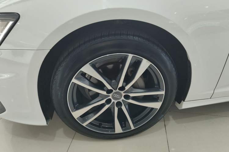 Used Audi A6L 2019 40 TFSI Luxury Dynamic Model
