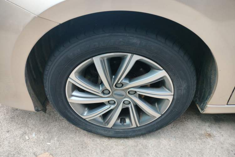 Used Geely Auto Binray 2019 200T Manual Binchi Edition
