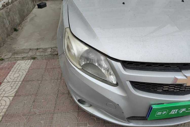 Used Chevrolet Sail 2013 Sedan 1.4L Manual - Youyi Happiness Edition Right Front Headlight