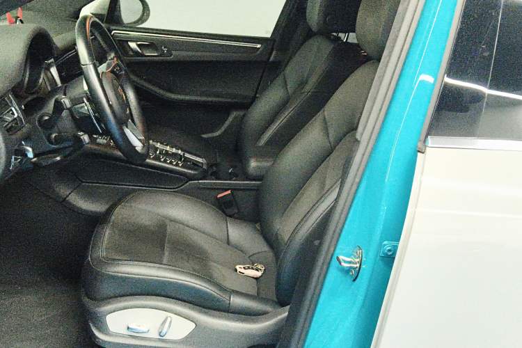 Used Porsche Macan 2020 Macan 2.0T