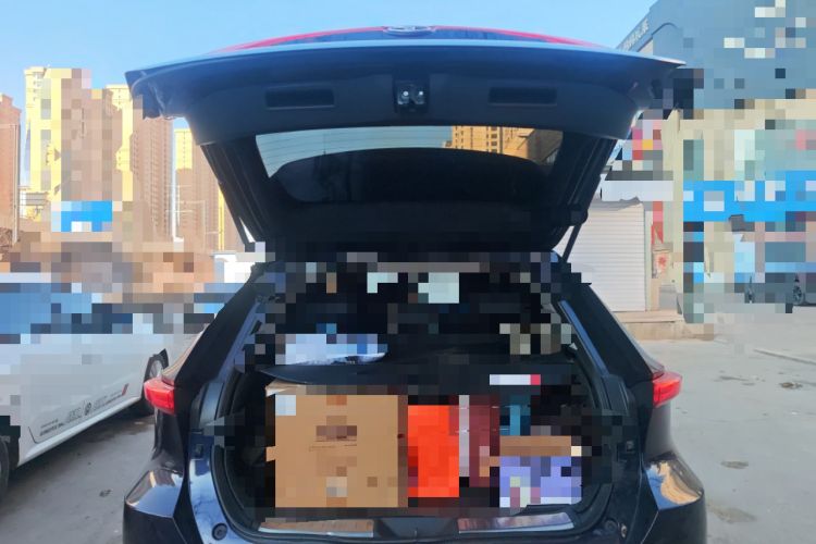 Used Toyota Harrier 2022 Dual-Engine 2.5L CVT Two-Wheel Drive Luxury Edition Trunk