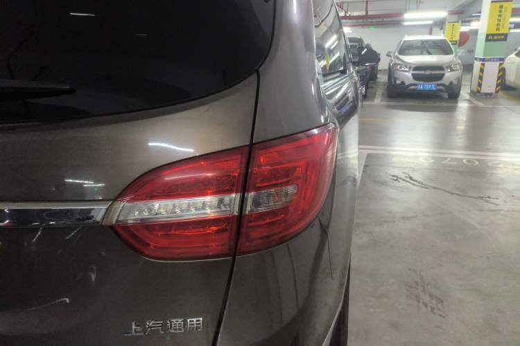 Used Buick GL8 2017 25S Luxury Version China V Standard Right Rear Taillight